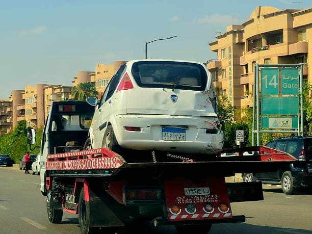 Fast, safe, and reliable accident recovery solutions for trucks on any road.